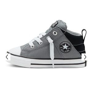 Converse Chuck Taylor All Star Axel Sneakers